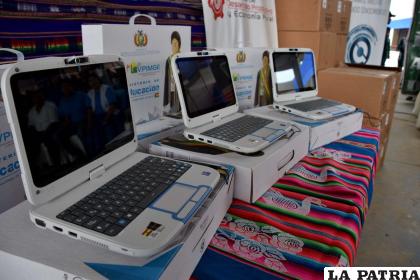 En colegios del municipio de Oruro existen más de 5 mil “Kuaas” que no fueron utilizadas / comunicacion.gob.bo