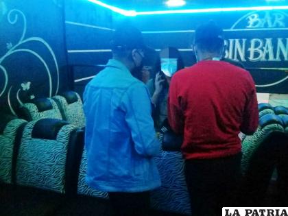 Los tres adolescentes fueron encontrados consumiendo bebidas alcohólicas /Cortesía