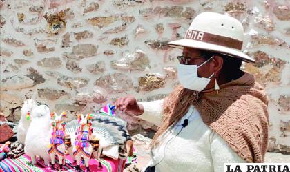 Los artesanos también intentan sobrevivir a la crisis