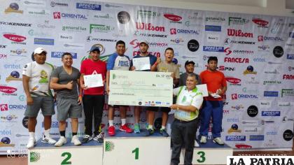 Campeones de la categoría Sénior, el orureño Luis Copa en lo más alto /LA PATRIA