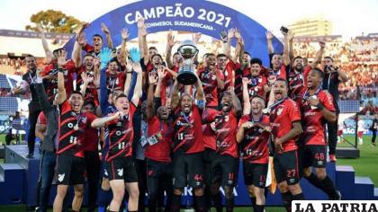 El plantel de Atlético Paranaense fue el mejor de la Copa Sudamericana 2021 /conmebol.com