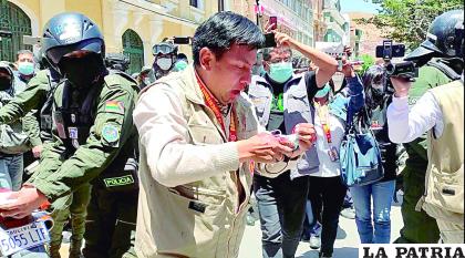 En nuevo destino se originó 24 horas después de la agresión a periodistas