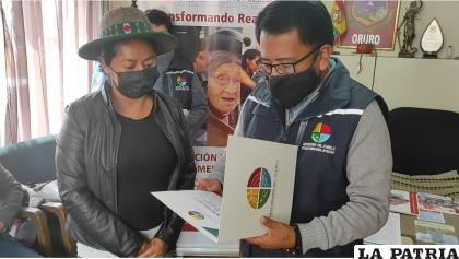 Reconocimiento a concejos municipales /DEFENSORÍA