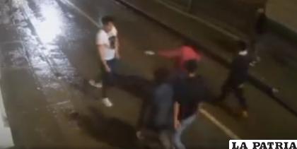 Momento en que se inicia la agresión aquel 20 de diciembre a las 03:18 horas /CAPTURA