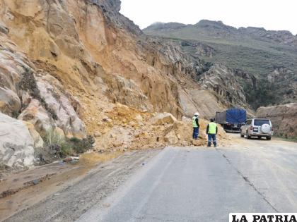 La carretera Oruro-Cochabamba es una de las más críticas en tiempos de lluvia /ABC