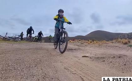 El ciclismo se pone de manifiesto este sábado por la mañana 
/Biciclub