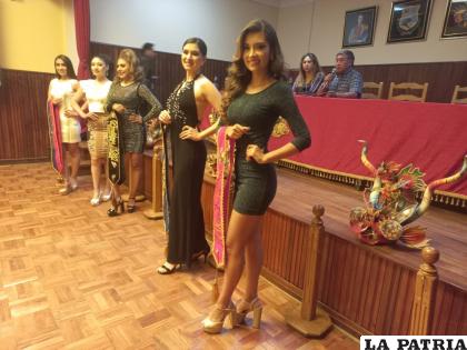 Ellas son algunas de las finalistas que representará a su conjunto el viernes próximo /LA PATRIA
