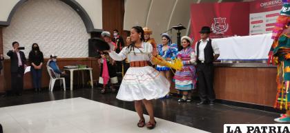 Están encaminados en la defensa de las danzas bolivianas 
/ LA PATRIA