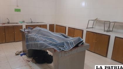 El cadáver en instalaciones de la morgue del cementerio /LA PATRIA
