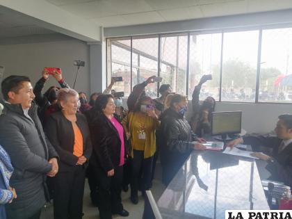 Primer trámite en las nuevas oficinas de Derechos Reales /LA PATRIA