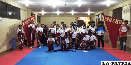 El Kung Fu Wushu orureño realizó una buena presentación en Sucre /LA PATRIA