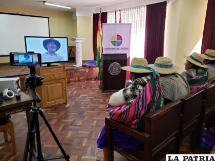 Ciclo de video debates ??Diálogos Naturales? 
/DEFENSORÍA DEL PUEBLO