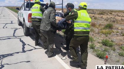 El cadáver es trasladado a la morgue del Cementerio General 
/LA PATRIA