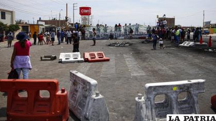 Un punto de bloqueo en las protestas en Perú /RRSS