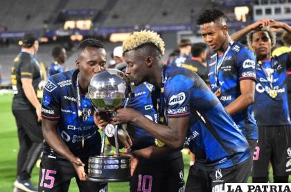 Es la segunda vez que Independiente del Valle conquista la Copa Sudamericana /LA PATRIA