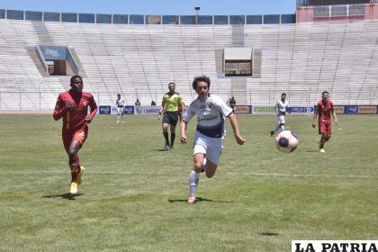 Real Oruro fue eliminado por Fatic en una tarde para el olvido /LA PATRIA
