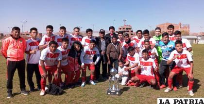 Aurora el mejor plantel de la Primera â€œBâ€ /LA PATRIA