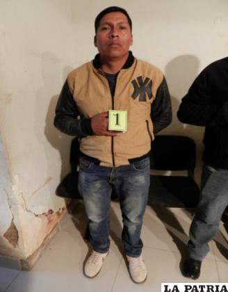 Desbaratan banda dedicada a extorsionar a comerciantes compuesta de militares y civiles /LA PATRIA 