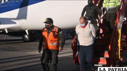 Nallar arribó al aeropuerto de El Alto la tarde del sábado 25 de junio / R?GIMEN PENITENCIARIO