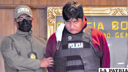 El sujeto al momento de ser presentado por la Policía / El Deber