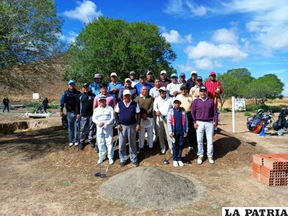 Los participantes del campeonato aniversario del Oruro Golf Club
/LA PATRIA