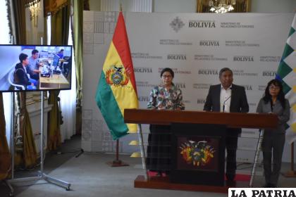 La conferencia de prensa realizada ayer por el Canciller Mayta /APG