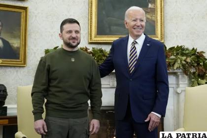 El presidente Joe Biden recibió al mandatario ucraniano Volodymyr Zelenskyy en la Oficina Oval de la Casa Blanca /AP Foto/Patrick Semansky
