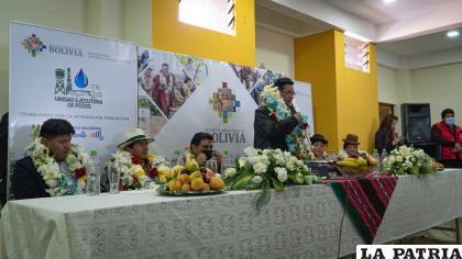 Ayer se firmaron los convenios para beneficio de nueve municipios /MDRyT
