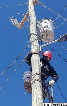 Las comunidades más pobladas ya tiene energía eléctrica /GAD-ORU
