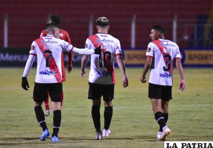 El ??rancho guitarra? aún no tiene definido si jugará en Potosí el partido ante los ecuatorianos /APG
