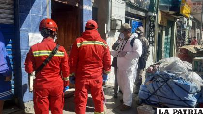 Bomberos y la Felcc realizaron las primeras indagaciones /LA PATRIA
