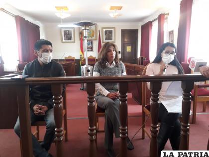 Concejales Iván Quispe, Edmée Castillo y Nilda Fernández /LA PATRIA