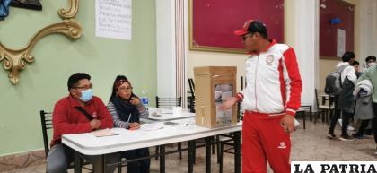 Jornada de votación en la Fedbampo /LA PATRIA