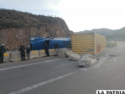 Se presume que el conductor perdió el control por exceso de velocidad / LA PATRIA