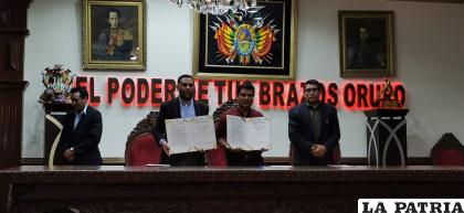 Firma del convenio entre ambas entidades /LA PATRIA