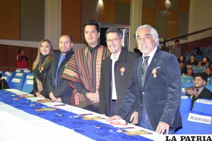 El jurado calificador está formado por reconocidos artistas bolivianos /LA PATRIA
