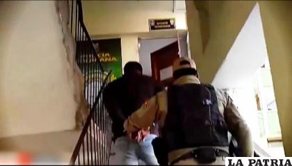 El presunto violador fue aprehendido /FELCV