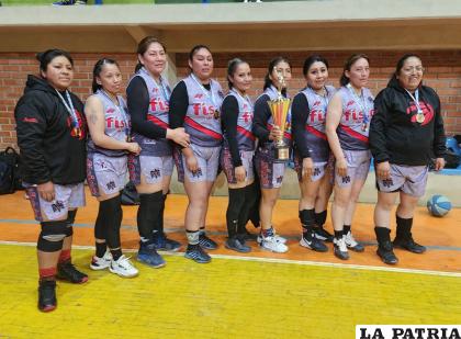 Las chicas del cuadro rojinegro están listas para la competencia nacional /LA PATRIA