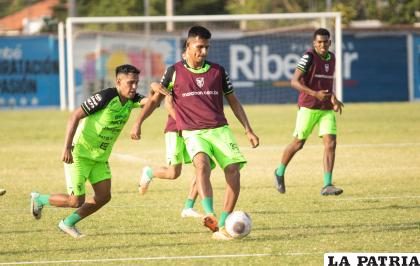 Los entrenamientos por estos días se realizan en Santa Cruz /FBF