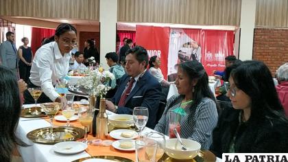 La prueba se hizo con una degustación en ambientes de la Unior /LA PATRIA 
