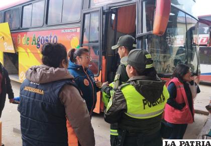 Realizan controles en terminales y puntos estratégicos para evitar trata y tráfico de personas /DIO