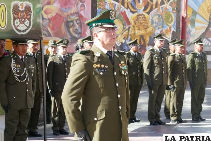 El coronel Claure ponderó la labor policial para recuperar el camión /LA PATRIA